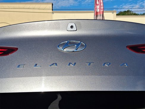 Used 2020 Hyundai Elantra Value Edition w/ Winter Weather Package image 30