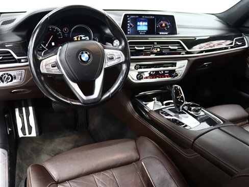 Used 2016 BMW 750i xDrive image 8