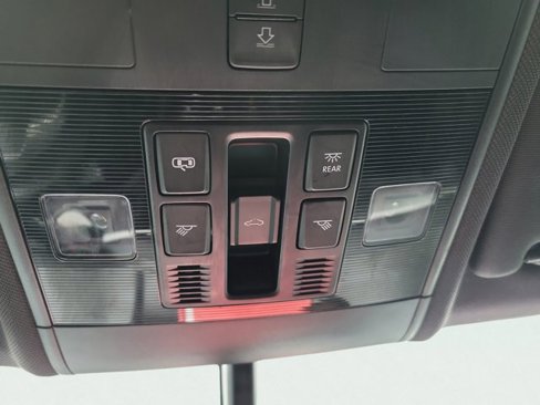 Used 2020 Volkswagen Atlas Cross Sport SE w/ Panoramic Sunroof Package image 46