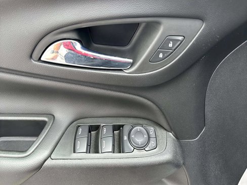Used 2022 Chevrolet Equinox LT image 20