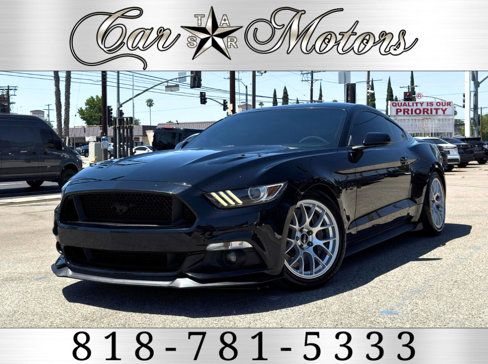 Used 2017 Ford Mustang GT w/ GT Performance Package image 3