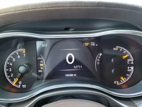 Used 2018 Jeep Grand Cherokee Overland image 9