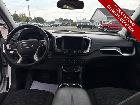 Used 2022 GMC Terrain SLE w/ Driver Convenience Package image 16