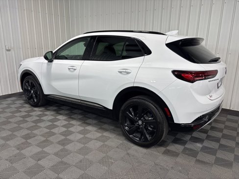Used 2022 Buick Envision Essence w/ Technology Package I image 10