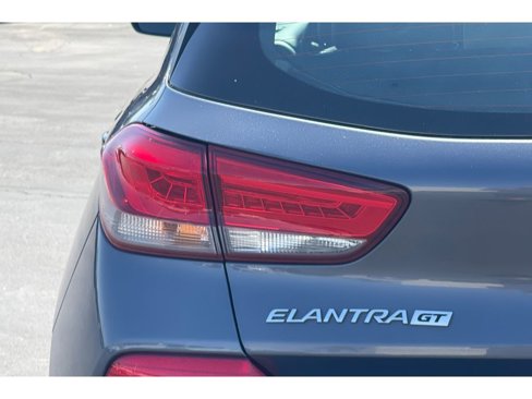 Used 2018 Hyundai Elantra GT w/ Tech Package 03 image 14