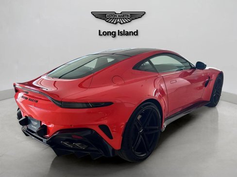 New 2025 Aston Martin V8 Vantage Coupe image 4