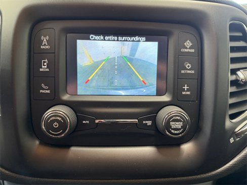 Used 2018 Jeep Compass Sport w/ Cold Weather Group image 12