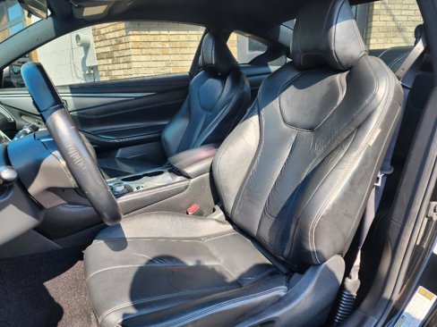 Used 2017 INFINITI Q60 2.0t image 16