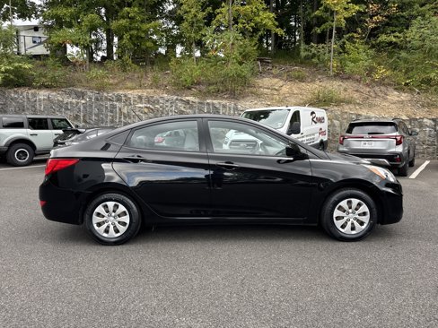 Used 2016 Hyundai Accent SE image 4