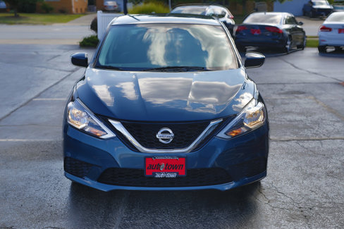 Used 2017 Nissan Sentra SR image 2