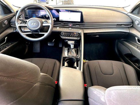 Used 2024 Hyundai Elantra SEL w/ Convenience Package image 24
