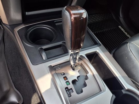 Used 2014 Toyota 4Runner Limited image 19
