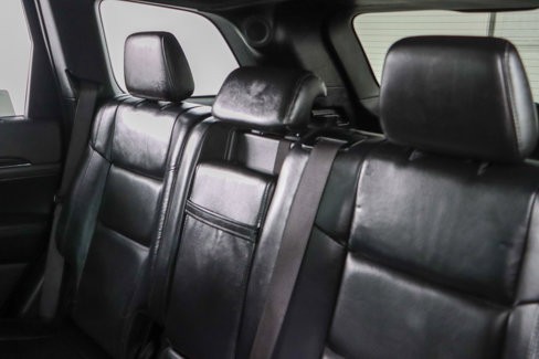 Used 2020 Jeep Grand Cherokee Limited w/ Luxury Group II image 25