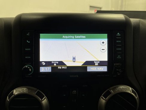 Used 2017 Jeep Wrangler Unlimited Sahara w/ Connectivity Group image 9