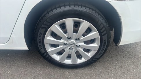 Used 2015 Nissan Sentra SV image 10