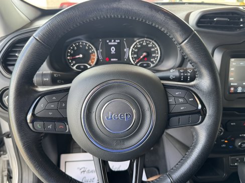 Used 2020 Jeep Renegade Altitude image 21