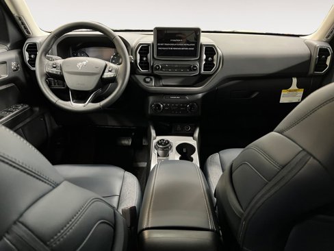 New 2024 Ford Bronco Sport Outer Banks w/ Tech Package image 14