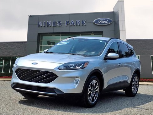 Used 2020 Ford Escape SEL image 3