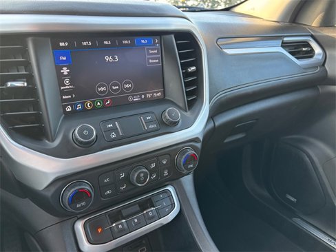 Used 2023 GMC Acadia SLT image 20