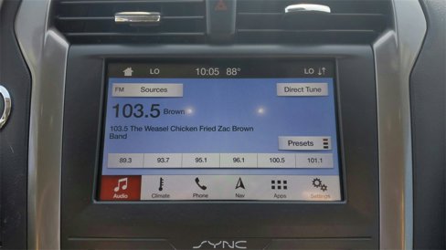 Used 2019 Ford Fusion SE image 26