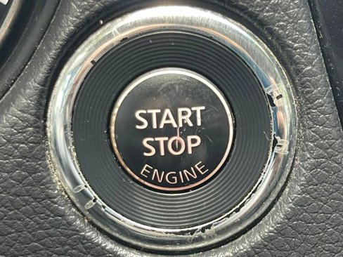 Used 2018 Nissan Rogue SV image 16