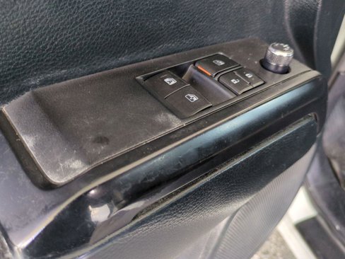 Used 2017 Toyota Tacoma SR image 12