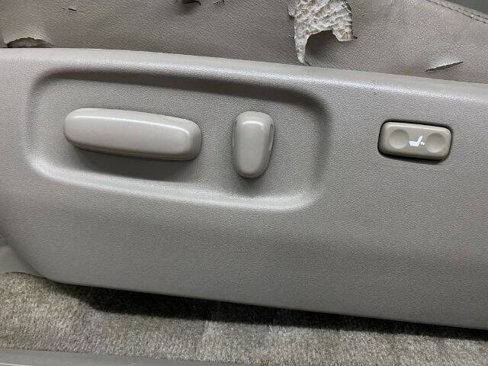 Used 2004 Toyota 4Runner Limited image 13