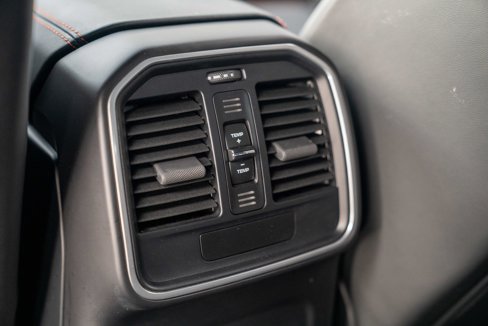 Used 2022 Porsche Macan image 34