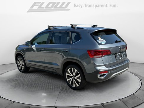 Used 2023 Volkswagen Taos SE image 6