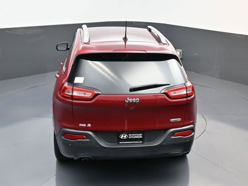 Used 2017 Jeep Cherokee Latitude w/ Safety/Convenience Group image 16