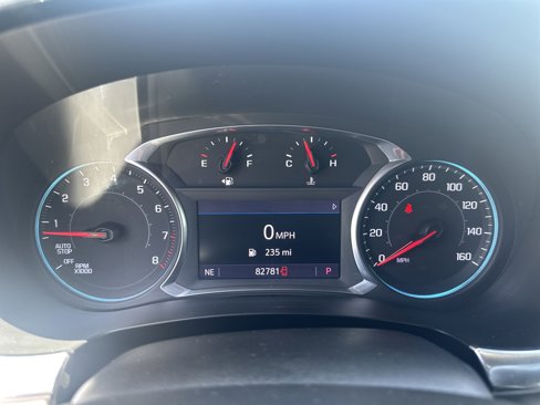 Used 2022 Chevrolet Traverse LT image 22