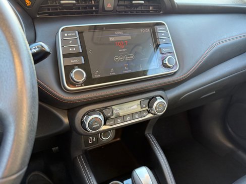 Used 2019 Nissan Kicks SR w/ SR Premium Package image 15