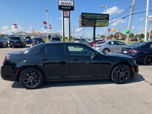 Used 2017 Chrysler 300 S w/ 300S Premium Group 2 image 8