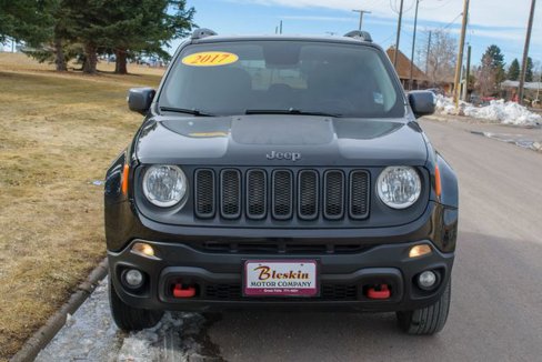Used 2017 Jeep Renegade Trailhawk image 2