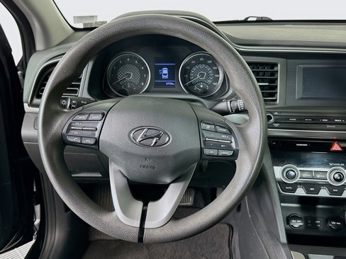 Used 2020 Hyundai Elantra SE w/ Cargo Package (C1) image 17
