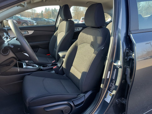 Used 2023 Kia Forte LXS image 13