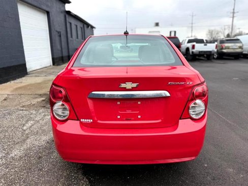 Used 2015 Chevrolet Sonic LT image 9
