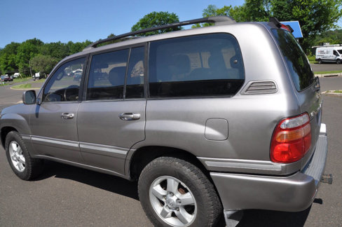 Used 2001 Toyota Land Cruiser image 12