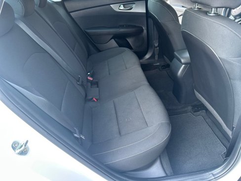 Used 2021 Kia Forte LXS image 17