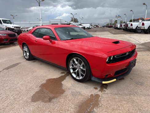 Used 2022 Dodge Challenger GT image 3
