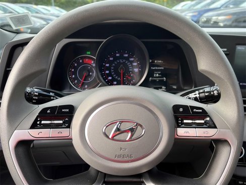 Certified 2023 Hyundai Elantra SEL image 30
