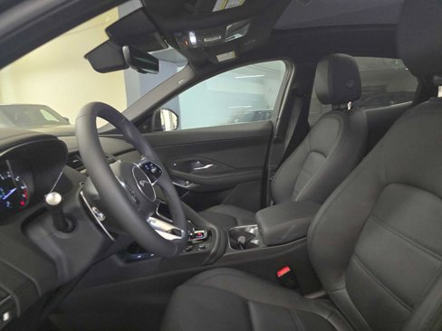 Used 2023 Jaguar E-PACE SE image 20