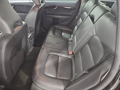 Used 2013 Volvo XC70 3.2 image 21