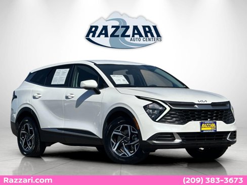 Used 2023 Kia Sportage LX image 1