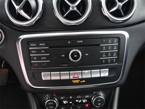 Used 2019 Mercedes-Benz GLA 250 image 32