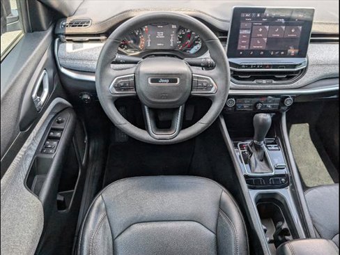 Used 2023 Jeep Compass Latitude w/ Sun and Sound Group image 7