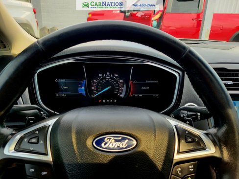 Used 2018 Ford Fusion Titanium image 21