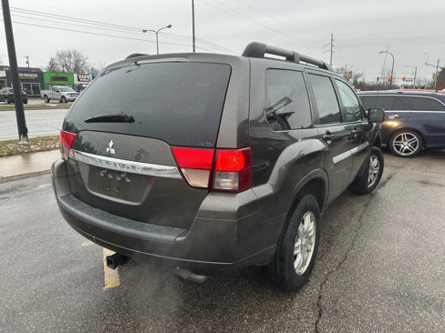 Used 2011 Mitsubishi Endeavor LS image 14