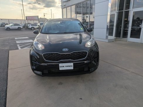 Used 2020 Kia Sportage LX image 9