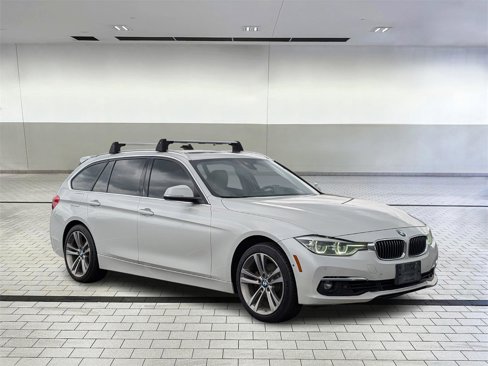 Used 2017 BMW 330i xDrive Wagon image 7